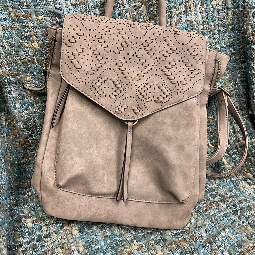 TRUE CRAFT charcoal backpack
